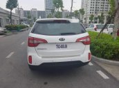 Cần bán gấp Kia Sorento sản xuất năm 2016, màu trắng 