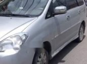 Cần bán Toyota Innova đời 2008, màu bạc, nhập khẩu nguyên chiếc xe gia đình