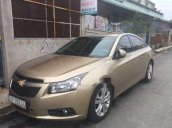 Cần bán xe Chevrolet Cruze sản xuất 2015, màu vàng, xe nhập