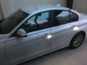 Bán xe BMW 3 Series 320i năm sản xuất 2013, màu trắng, giá tốt