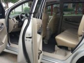 Bán Toyota Innova 2.0E năm sản xuất 2015, màu bạc, giá 565 triệu