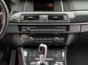 Bán BMW 520i model 2016 màu nâu, xe mua mới