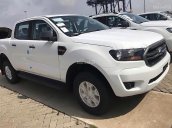 Cần bán Ford Ranger XLS 2.2L 4x2 AT năm 2018, màu đen, nhập khẩu nguyên chiếc, giá chỉ 650 triệu