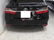 Bán Toyota Camry 2.0E năm 2015, màu đen như mới