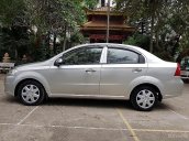 Chính chủ cần bán gấp Daewoo Gentra SX 1.5MT đời 2010, màu bạc như mới, giá 190tr