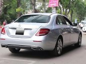 Showroom Sơn Tùng bán Mercedes E250 AMG đời 2016, màu bạc