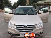 Xe Toyota Innova E đời 2015, màu vàng như mới