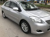 Cần bán Toyota Vios E 2011, màu bạc số sàn giá cạnh tranh