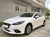 Cần bán gấp Mazda 3 sản xuất 2016, màu trắng, 618 triệu