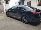 Cần bán lại xe Toyota Corolla altis 2.0V sản xuất 2014, màu đen, giá chỉ 685 triệu