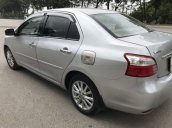 Cần bán Toyota Vios E 2011, màu bạc số sàn giá cạnh tranh