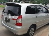 Bán Toyota Innova 2.0E năm sản xuất 2015, màu bạc, giá 565 triệu