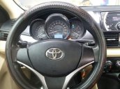 Bán Toyota Vios đời 2015, màu bạc xe gia đình