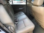 Cần bán xe Toyota Fortuner G sản xuất 2010, màu bạc, giá 605tr