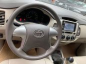 Bán Toyota Innova đời 2014, màu bạc, 555tr