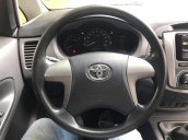 Bán xe Toyota Innova E 2.0MT sản xuất 2013, màu bạc, xe đẹp, test thoải mái