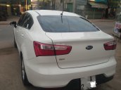 Cần bán xe Kia Rio số tự động, màu trắng, xe nhập, 450tr