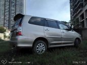 Bán Toyota Innova năm sản xuất 2014, màu bạc, giá tốt