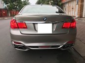 Cần bán gấp BMW 7 Series 750Li đời 2010, màu ghi vàng, nhập khẩu