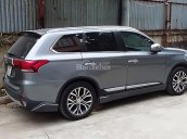 Bán xe Mitsubishi Outlander 2.4 năm 2016, màu xám, nhập khẩu, chính chủ 