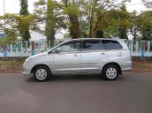 Bán Toyota Innova G năm sản xuất 2011, màu bạc, xe gia đình, giá tốt