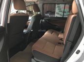 Bán xe Toyota Innova E 2017, xe đẹp keng, hỗ trợ trả góp 70%