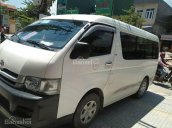 Cần bán Toyota Hiace 2010, số sàn máy dầu, màu trắng ngọc trinh