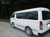 Cần bán Toyota Hiace 2010, số sàn máy dầu, màu trắng ngọc trinh