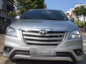 Cần bán gấp Toyota Innova E đời 2014, màu bạc