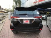 Bán Toyota Fortuner 2.5g đời 2017, màu nâu xe máy dầu số sàn nhập Indo giá thương lượng với khách hàng mua xe chính hãng