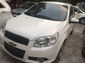 Cần bán Chevrolet Aveo 2015, màu trắng số tự động