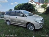 Bán Toyota Innova năm sản xuất 2014, màu bạc, giá tốt