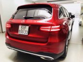 Bán xe Mercedes GLC300 sản xuất năm 2016, màu đỏ