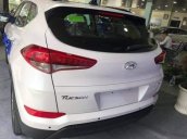 Cần bán xe Hyundai Tucson năm 2018, màu trắng, giá 828tr
