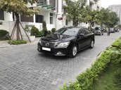 Cần bán xe Toyota Camry 2.0E đời 2015, màu đen