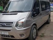 Cần bán xe Ford Transit Standard MID đời 2015, màu bạc, xe gia đình 