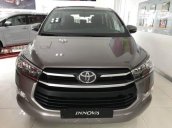 Bán xe Toyota Innova 2.0G AT sản xuất 2018, màu xám, giá chỉ 822 triệu