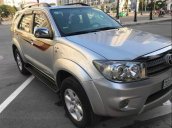 Chính chủ bán xe Toyota Fortuner G đời 2010, màu bạc