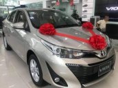 Bán xe Toyota Vios 2018, màu vàng cát