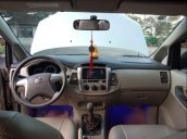 Gia đình bán Toyota Innova đời 2016, màu vàng cát