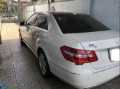 Cần bán gấp Mercedes 2012, màu trắng, giá tốt 