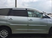 Cần bán xe Toyota Innova sản xuất năm 2013, màu bạc