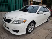 Cần bán xe Toyota Camry SE 2.5 sản xuất năm 2009, màu trắng, nhập khẩu