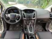 Bán xe Ford Focus năm sản xuất 2013, màu trắng