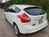 Bán xe Ford Focus năm sản xuất 2013, màu trắng