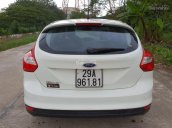 Bán xe Ford Focus năm sản xuất 2013, màu trắng