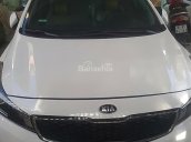 Gia đình bán Kia Cerato 1.6 MT 2016, màu trắng