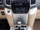 Cần bán Toyota Land Cruiser V8 VX 4.6L đời 2016, màu vàng cát, sản xuất 2016