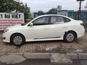 Bán ô tô Hyundai Avante đời 2011, màu trắng