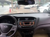 Bán xe cũ Hyundai i20 Active AT 2015, màu trắng